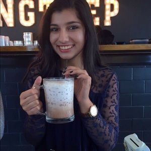 Meet your Posher, Sabrina